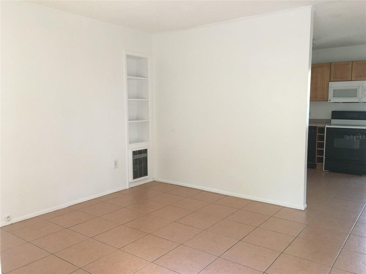 815 Margo St - Photo 2 of 8