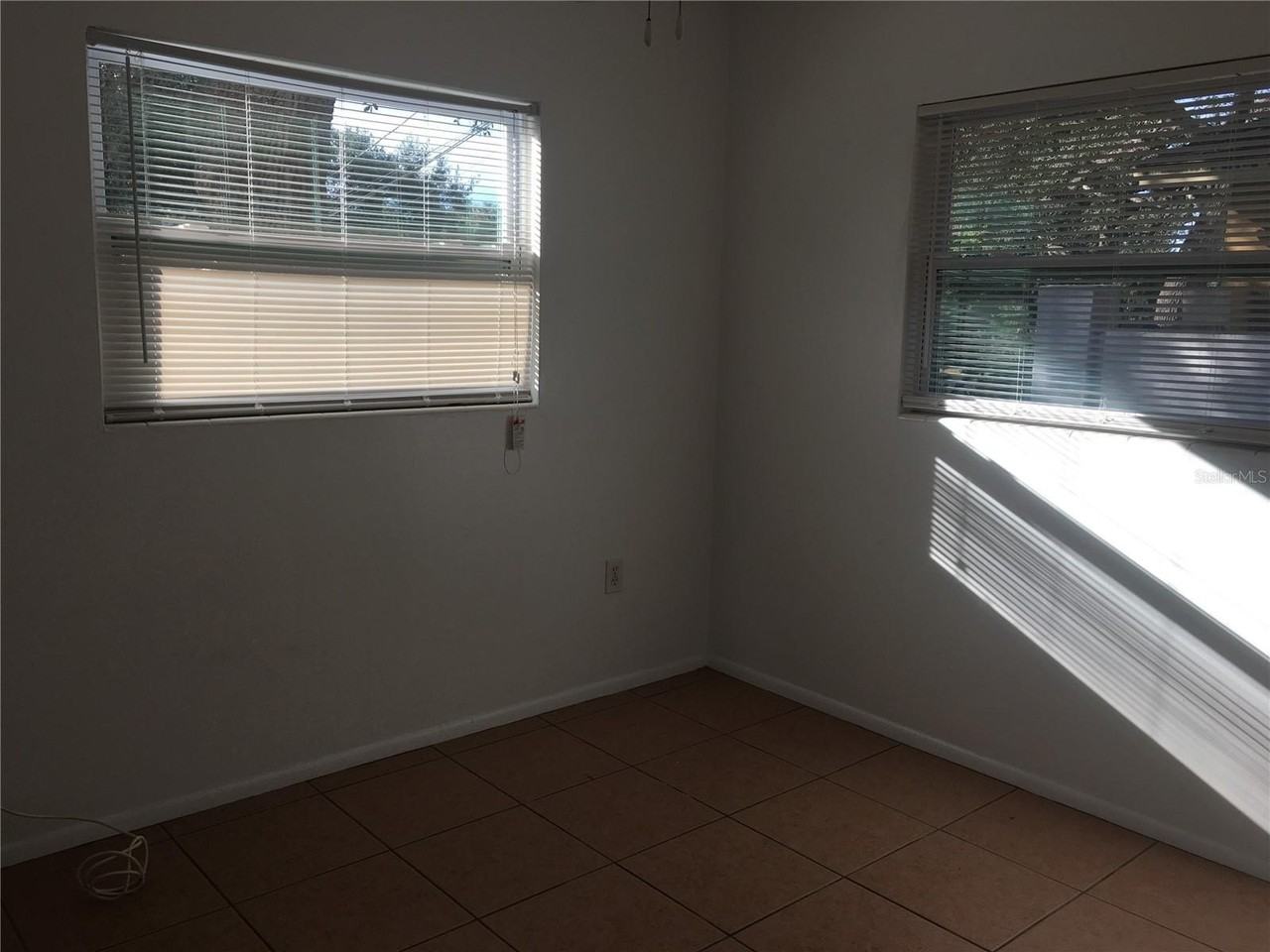 815 Margo St - Photo 5 of 8