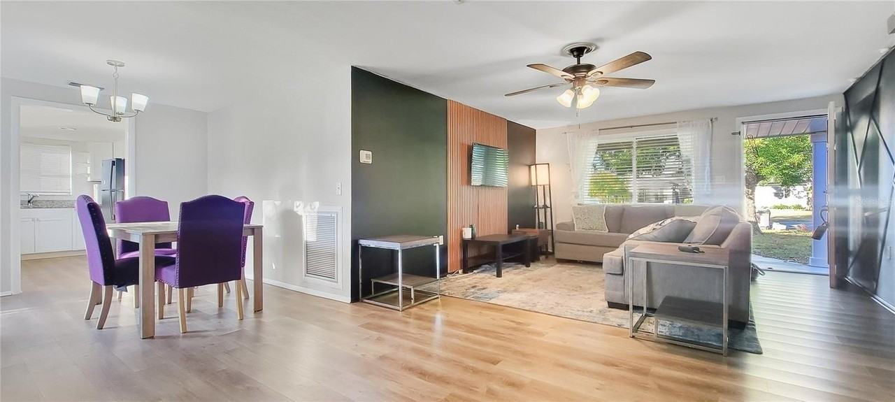 3814 Holiday Lake Dr - Photo 3 of 12