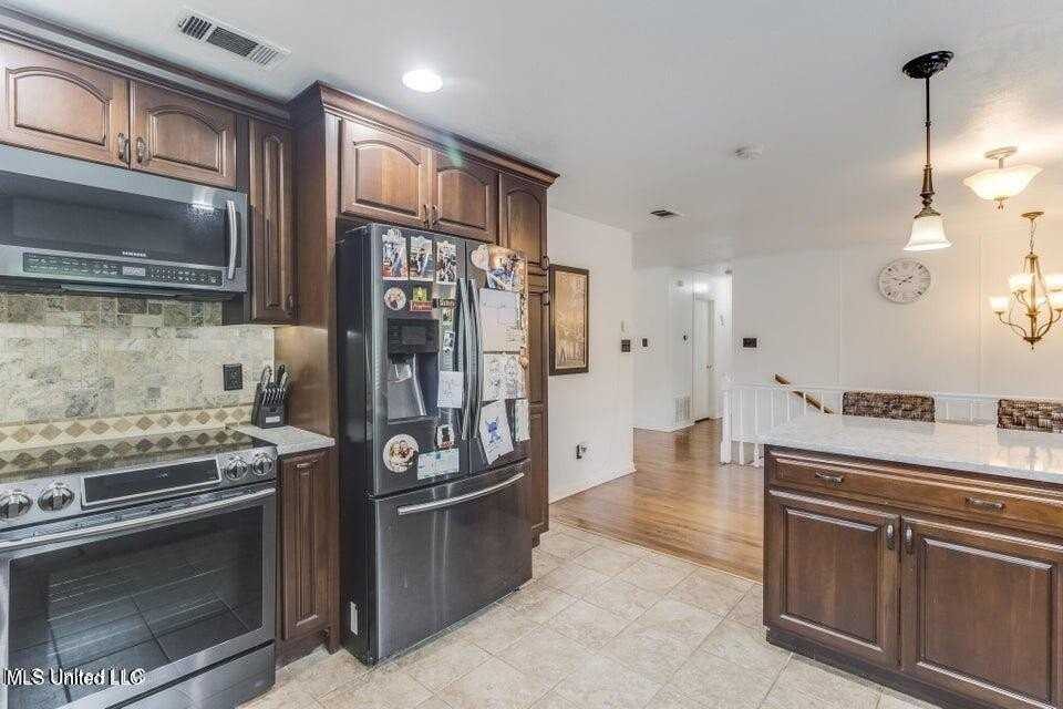 15305R Northwood Dr - Photo 6 of 27