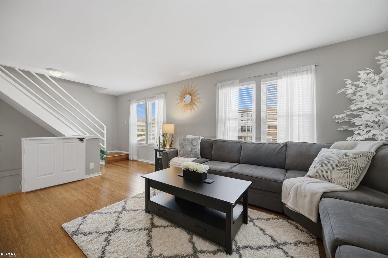 37686 Charter Oaks Blvd - Photo 4 of 26