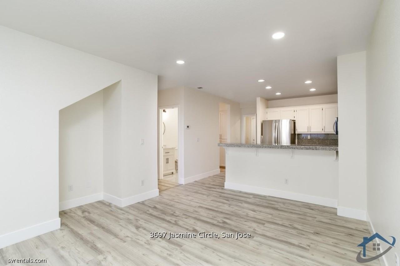 3697 Jasmine Cir - Photo 5 of 32