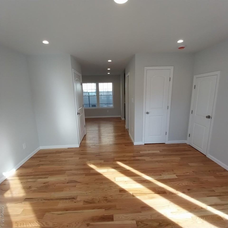 343 Jackson St #3 - Photo 7 of 23