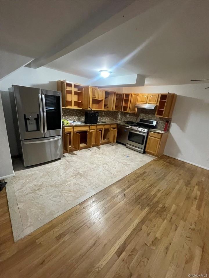 14449 176th St - Photo 2 of 7