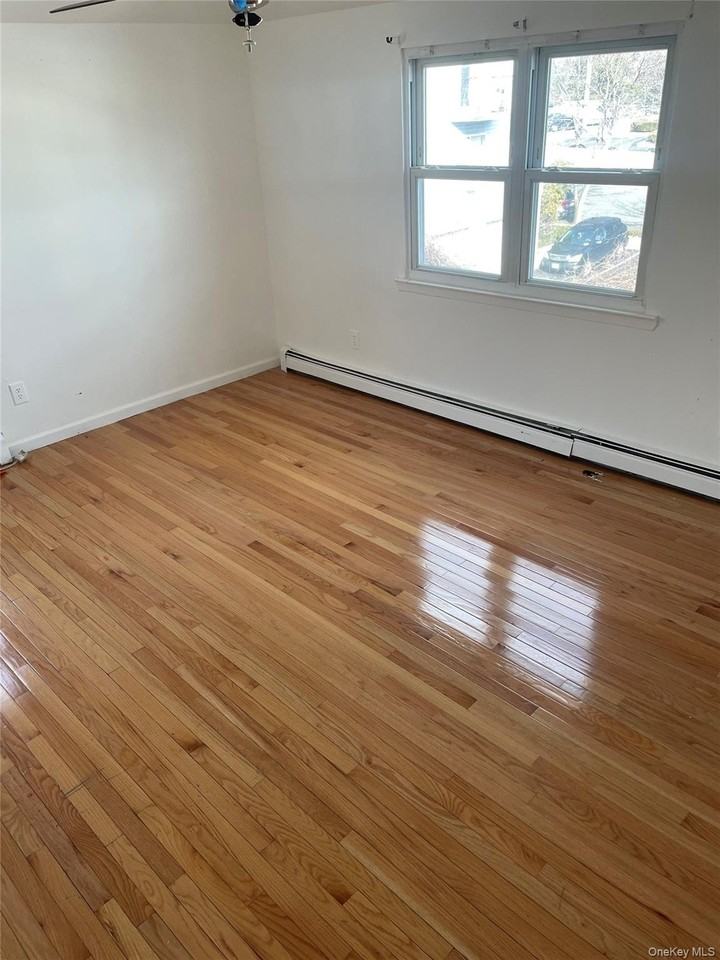 14449 176th St - Photo 5 of 7