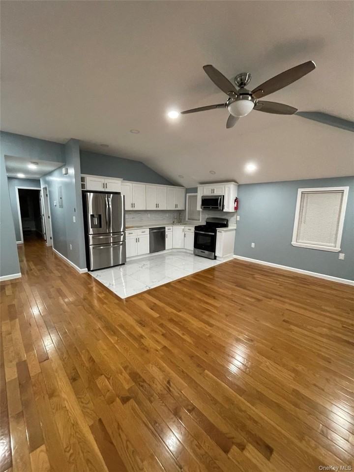 22703 145th Ave - Photo 3 of 7