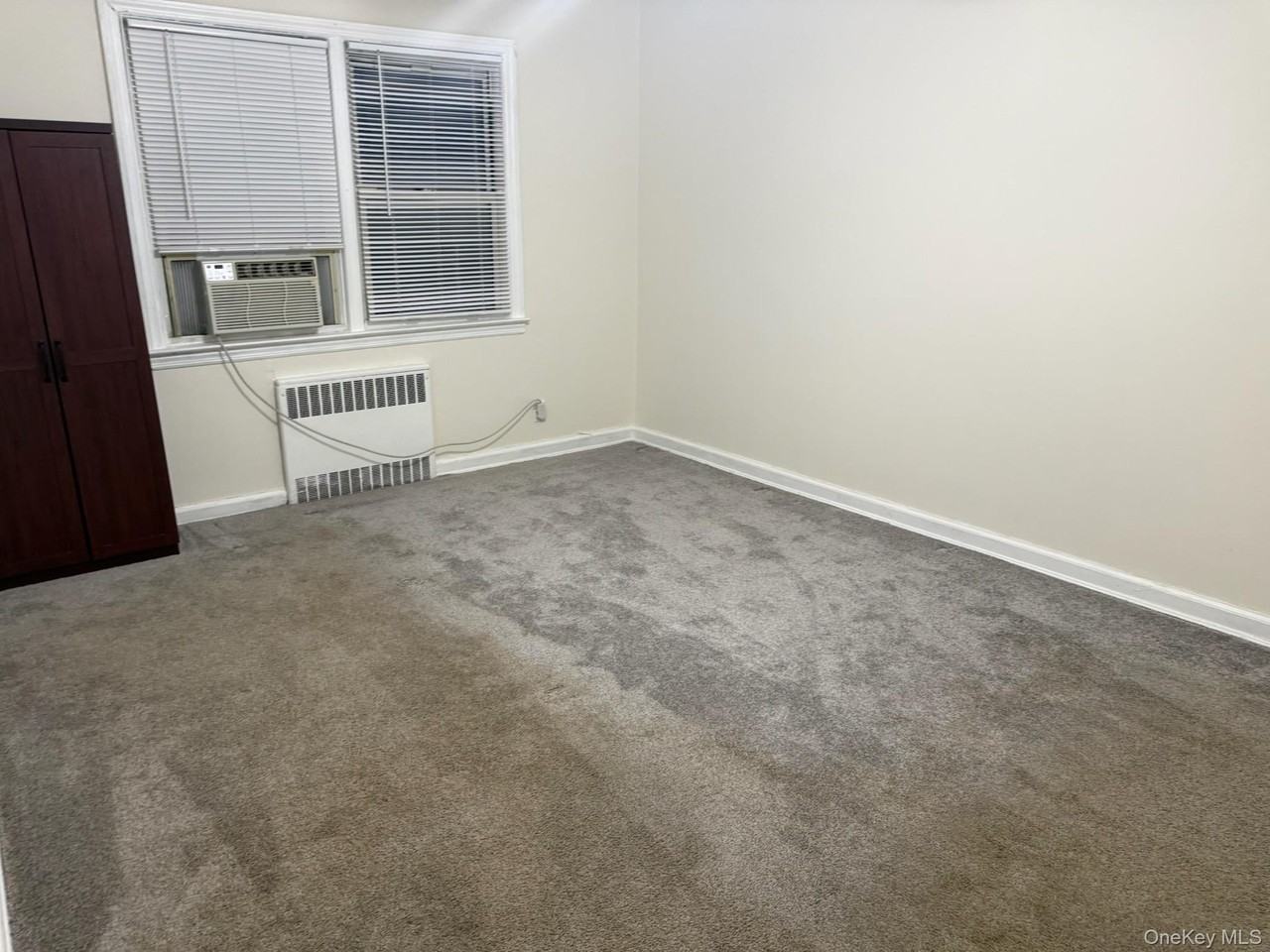 21811 94th Ave Apt 1 #1 - Photo 5 of 6