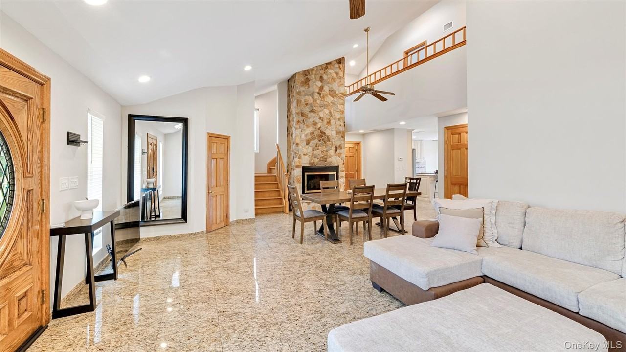 3 Marjorie Ln - Photo 3 of 25