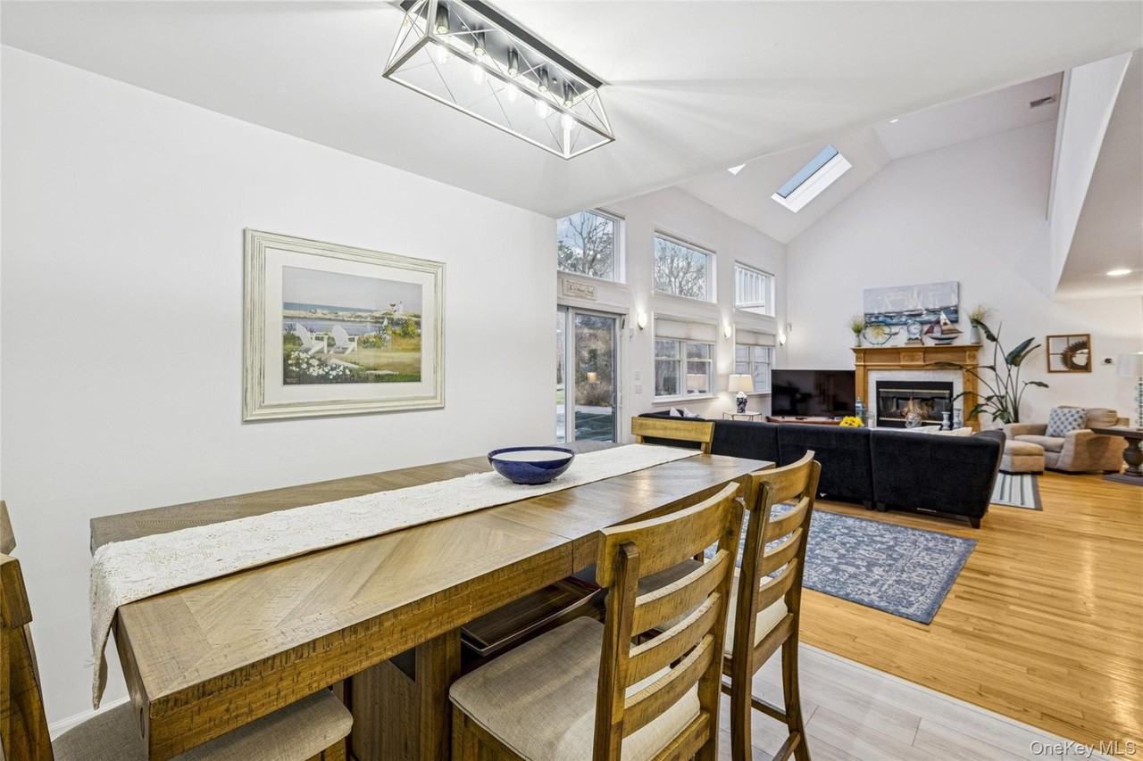 4 The Registry - Photo 6 of 34