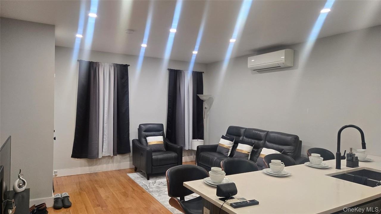 1006 Lenox Rd - Photo 3 of 13