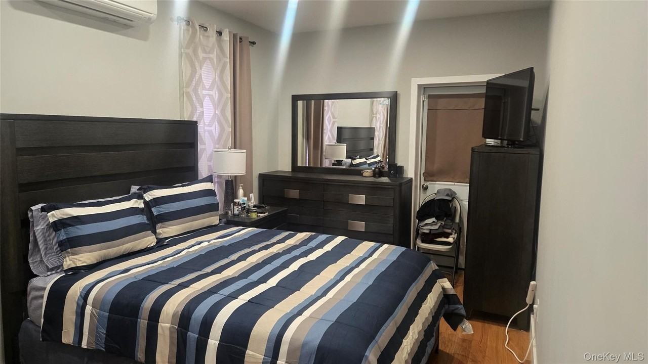 1006 Lenox Rd - Photo 7 of 13