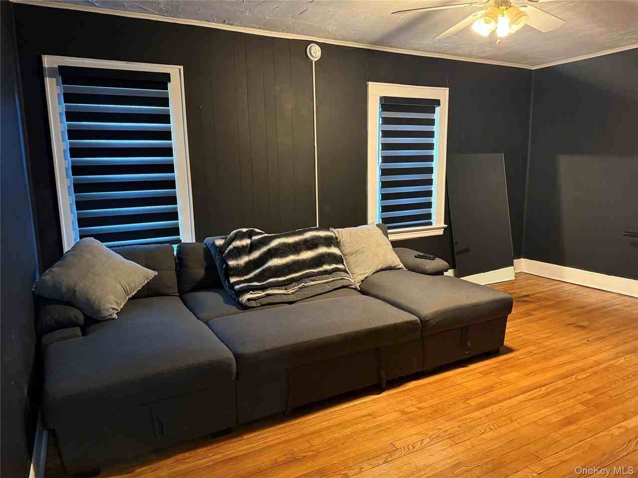 50 The Cres Apt B1 #B1 - Photo 2 of 7