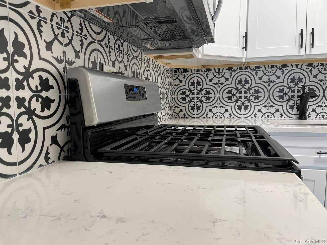 301 W 110th St #14F - Photo 7 of 18