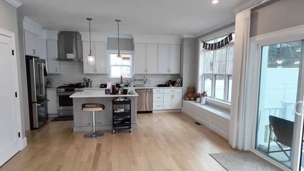 33 Hovey St Unit 33 #33 - Photo 3 of 22