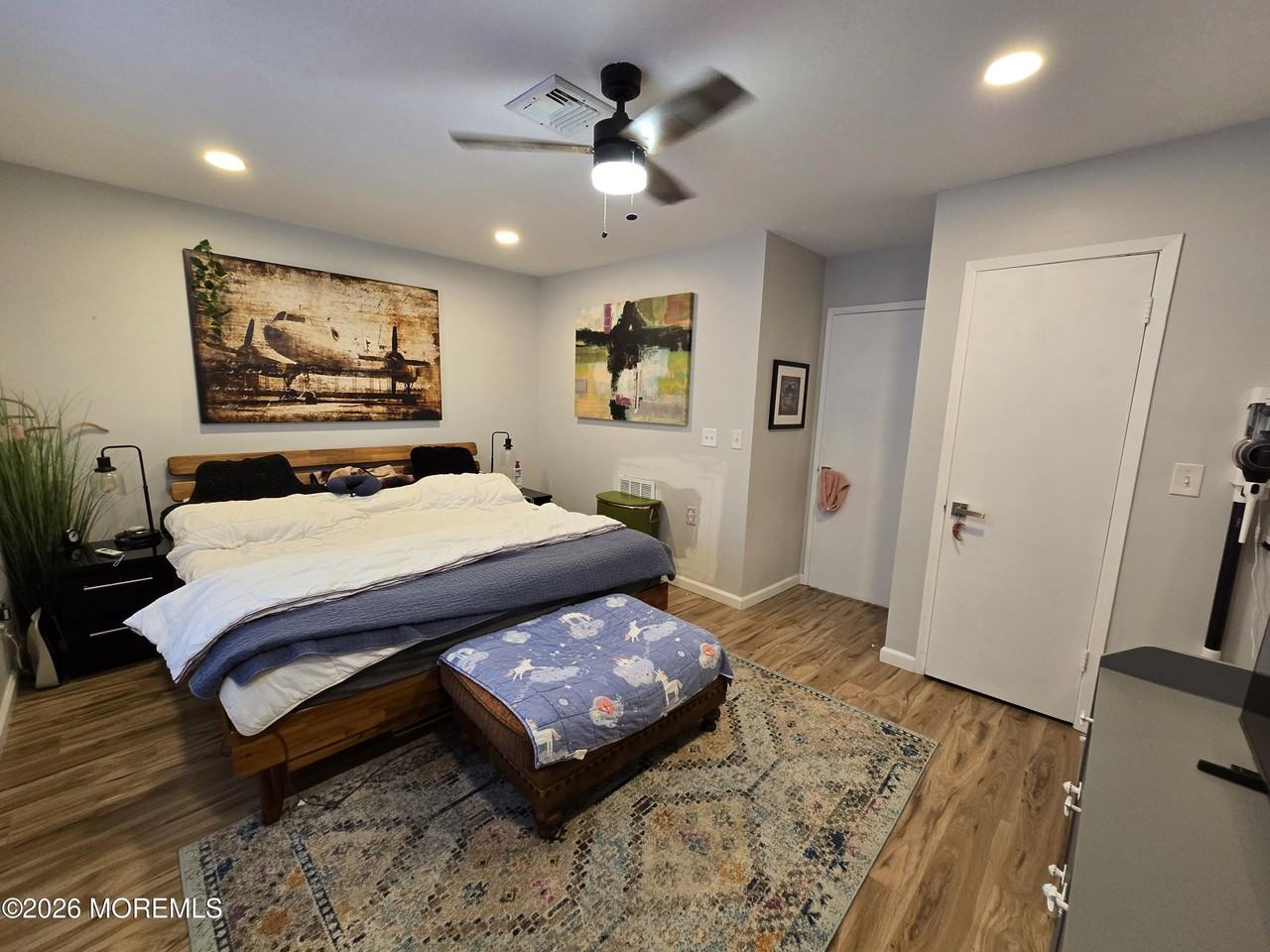 51 Queens Way - Photo 7 of 10