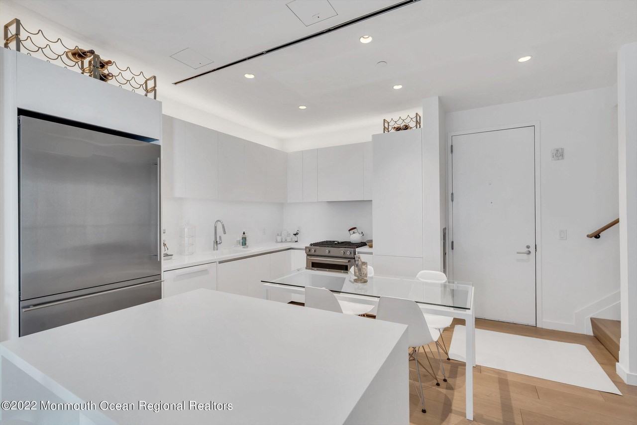 601 Heck St Unit 307 #307 - Photo 6 of 29