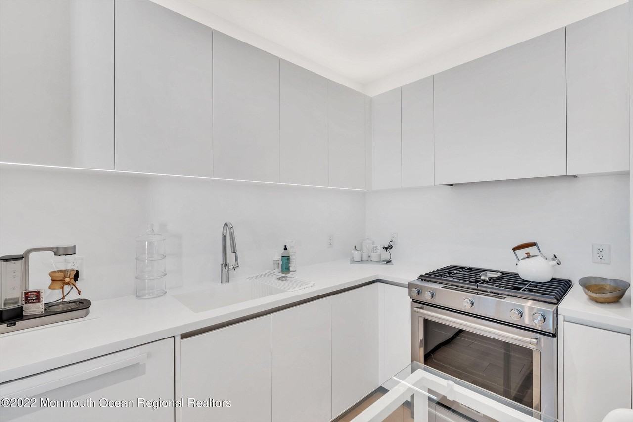 601 Heck St Unit 307 #307 - Photo 7 of 29