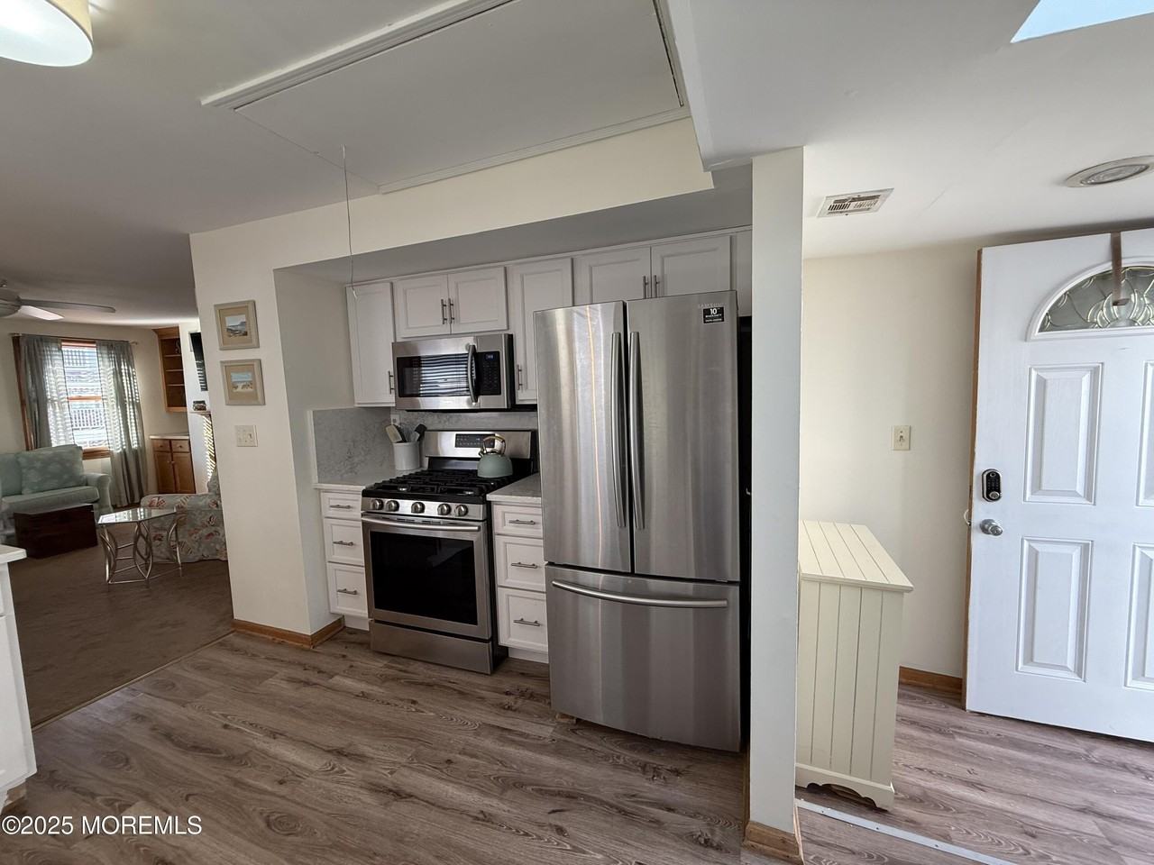 276 1st Ave - Photo 3 of 25