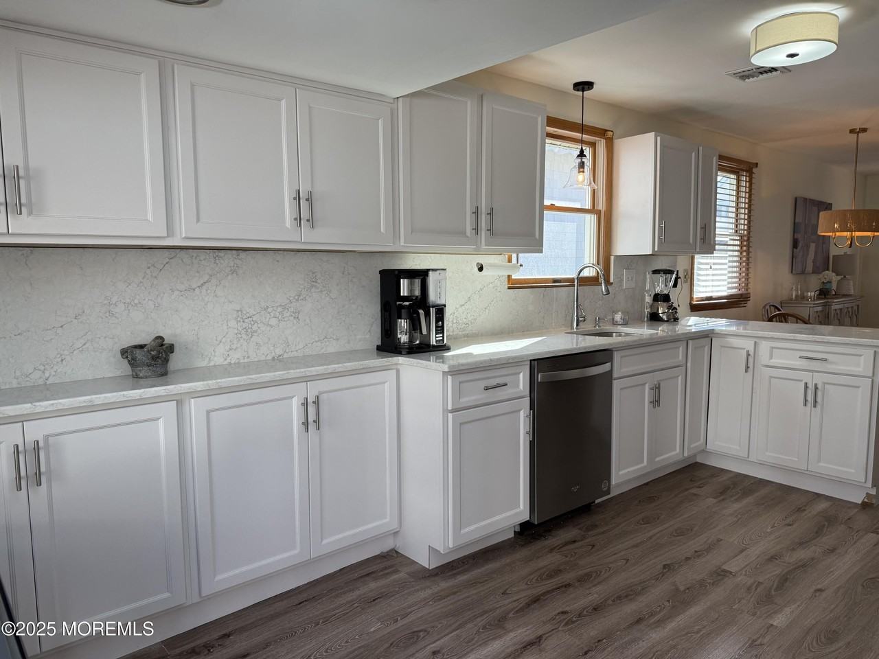 276 1st Ave - Photo 5 of 25