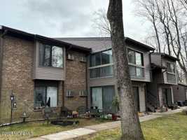 featured image of 15 Lexington Ct