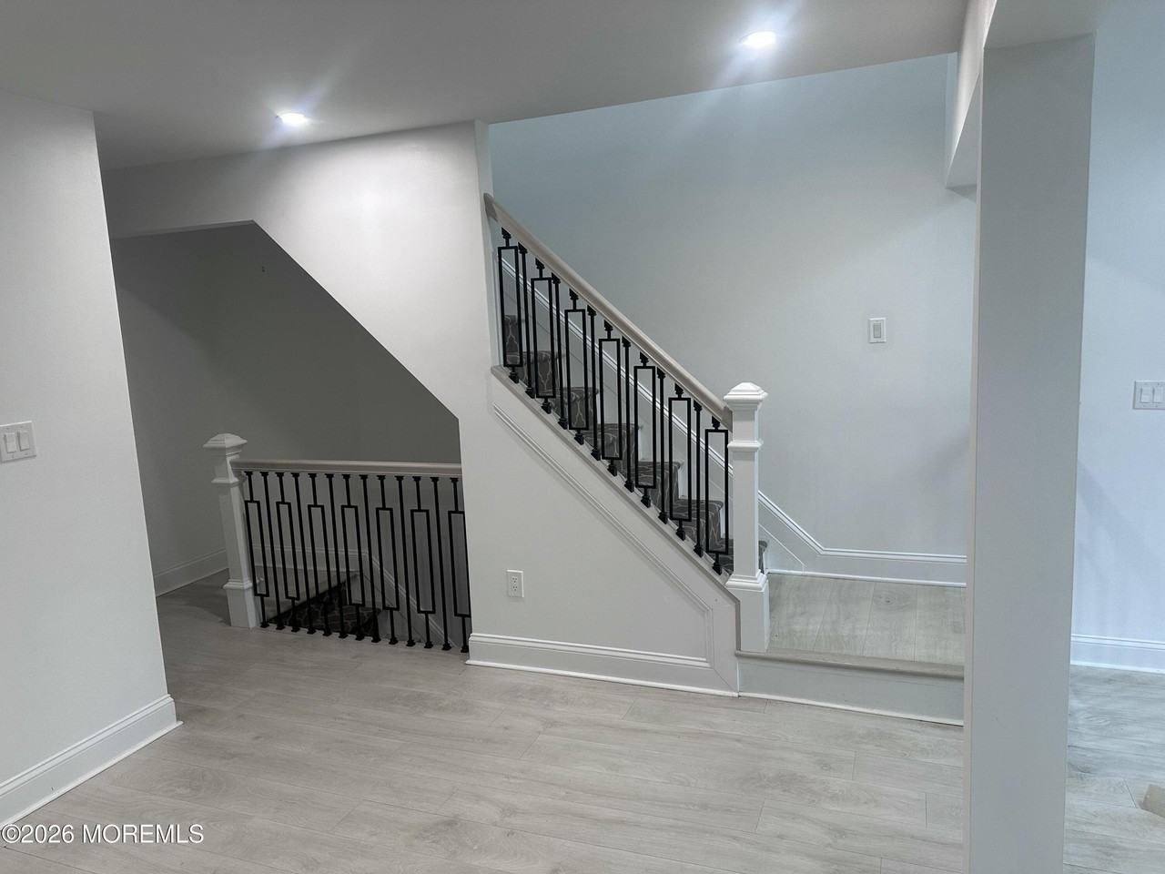 225 Longwood Dr Unit 22-5 #22-5 - Photo 6 of 20