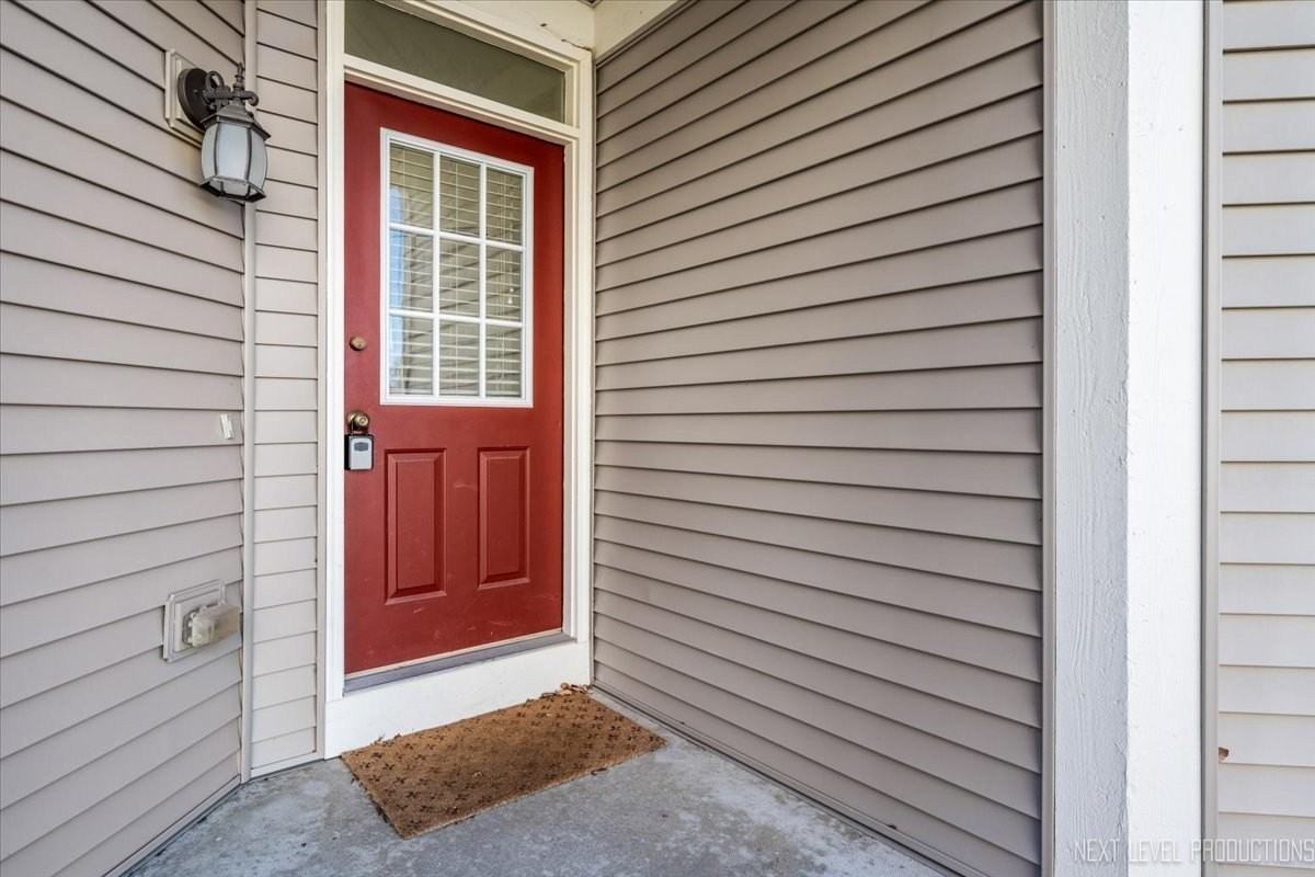 2819 White Thorn Cir Unit 0 #0 - Photo 3 of 23