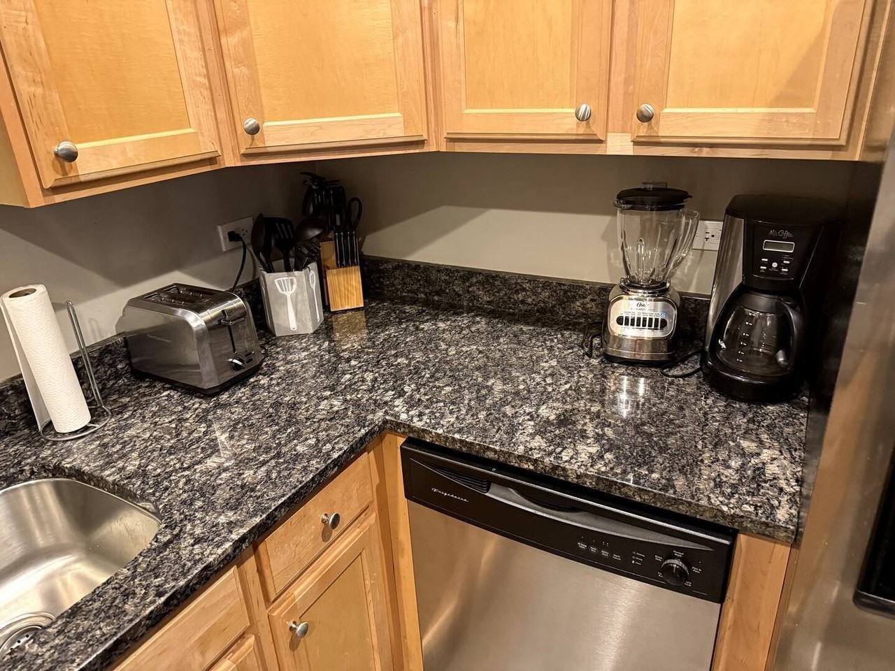 1730 W Beach Ave Unit 2 #2 - Photo 6 of 16