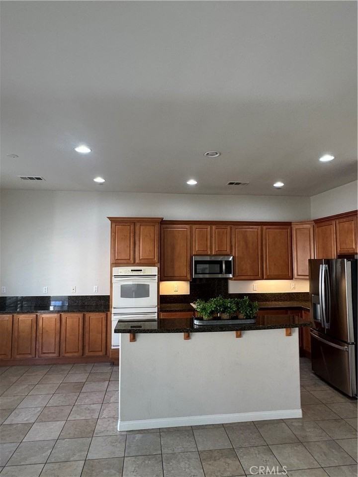 8065 Natoma St - Photo 6 of 17