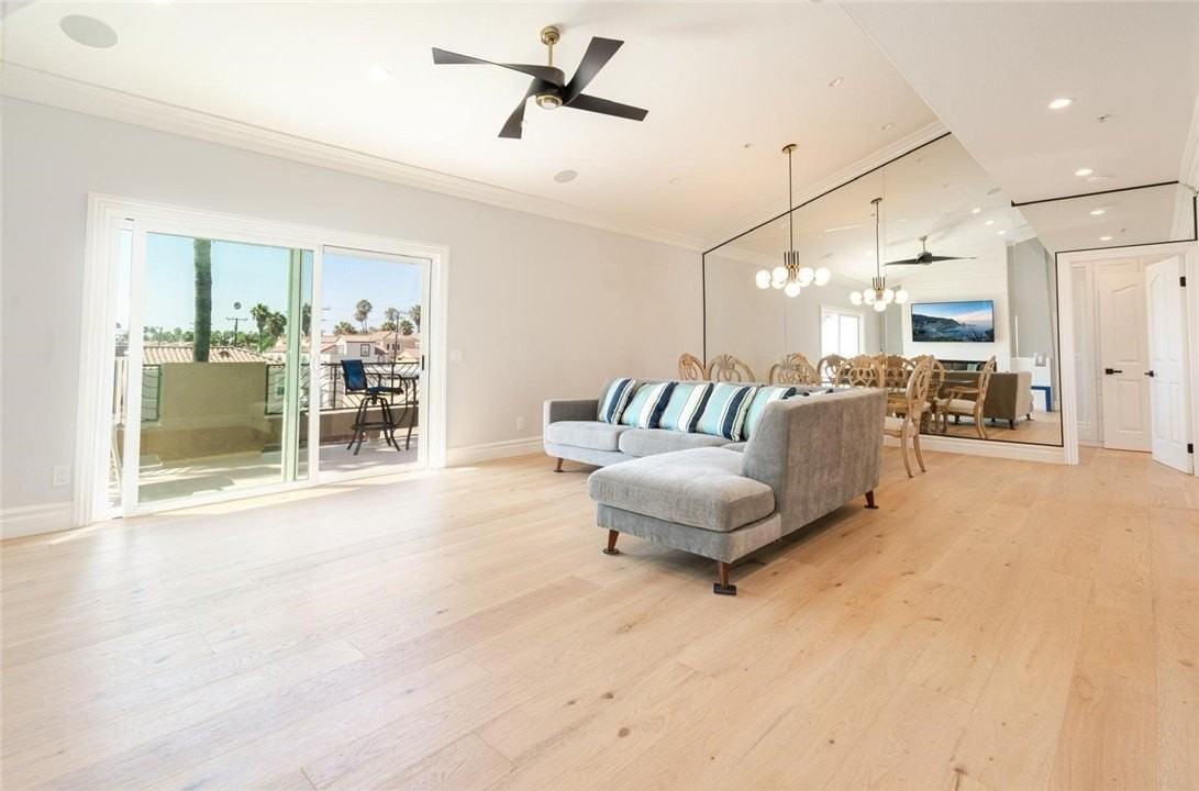 1516 Pacific Coast Hwy #304 - Photo 5 of 30