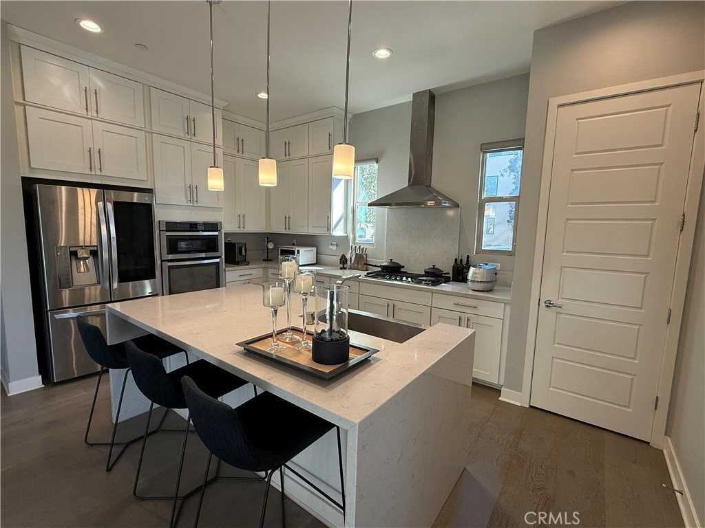 101 Interval - Photo 2 of 20