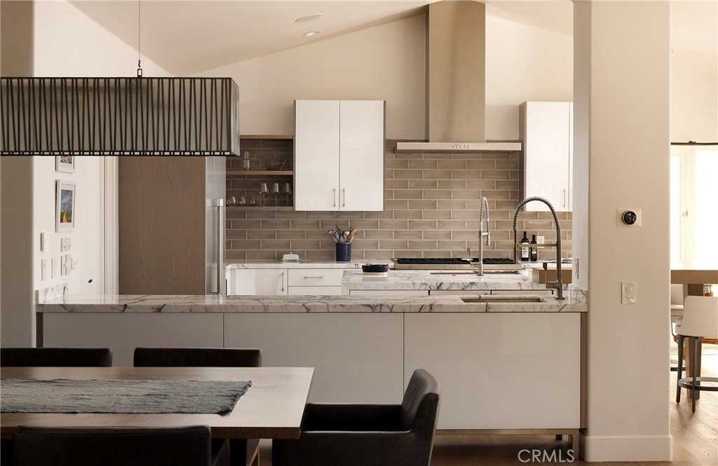 52 N Portola - Photo 5 of 39