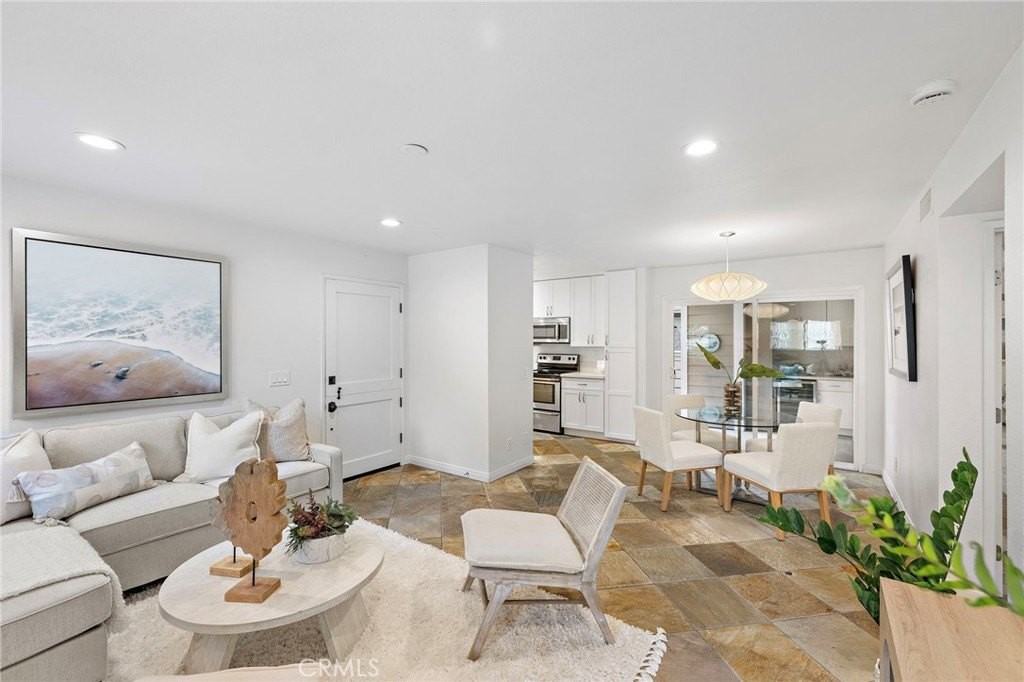 34022 Selva Rd - Photo 5 of 28