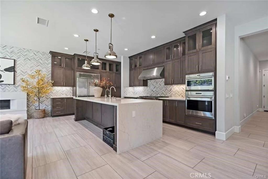 52 Pedigree - Photo 5 of 17