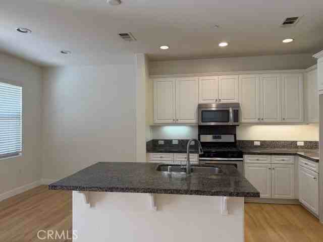 418 Campestre Ln - Photo 4 of 21