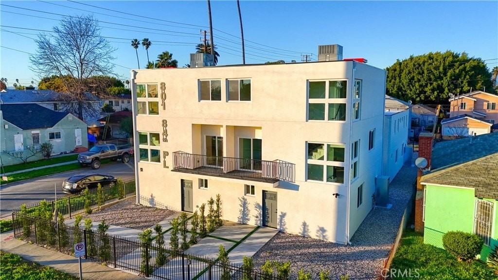 803 E 84th Pl - Photo 2 of 24