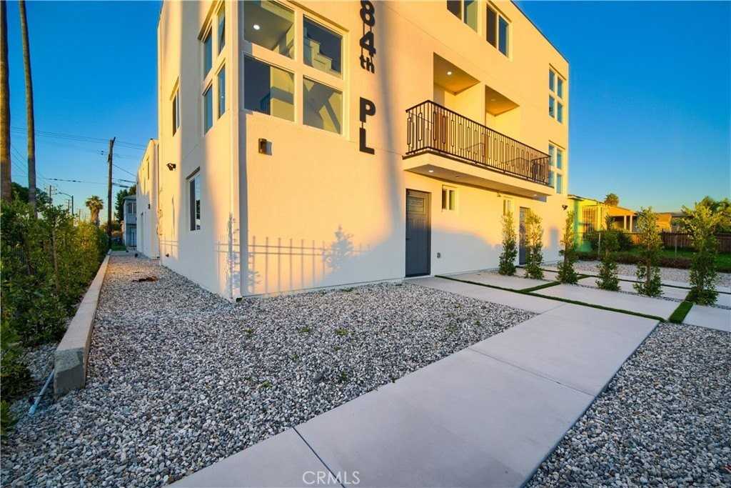 803 E 84th Pl - Photo 4 of 24