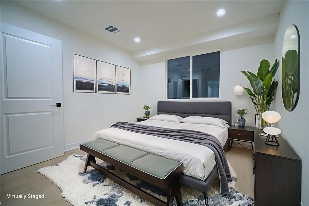 803 E 84th Pl - Photo 6 of 24