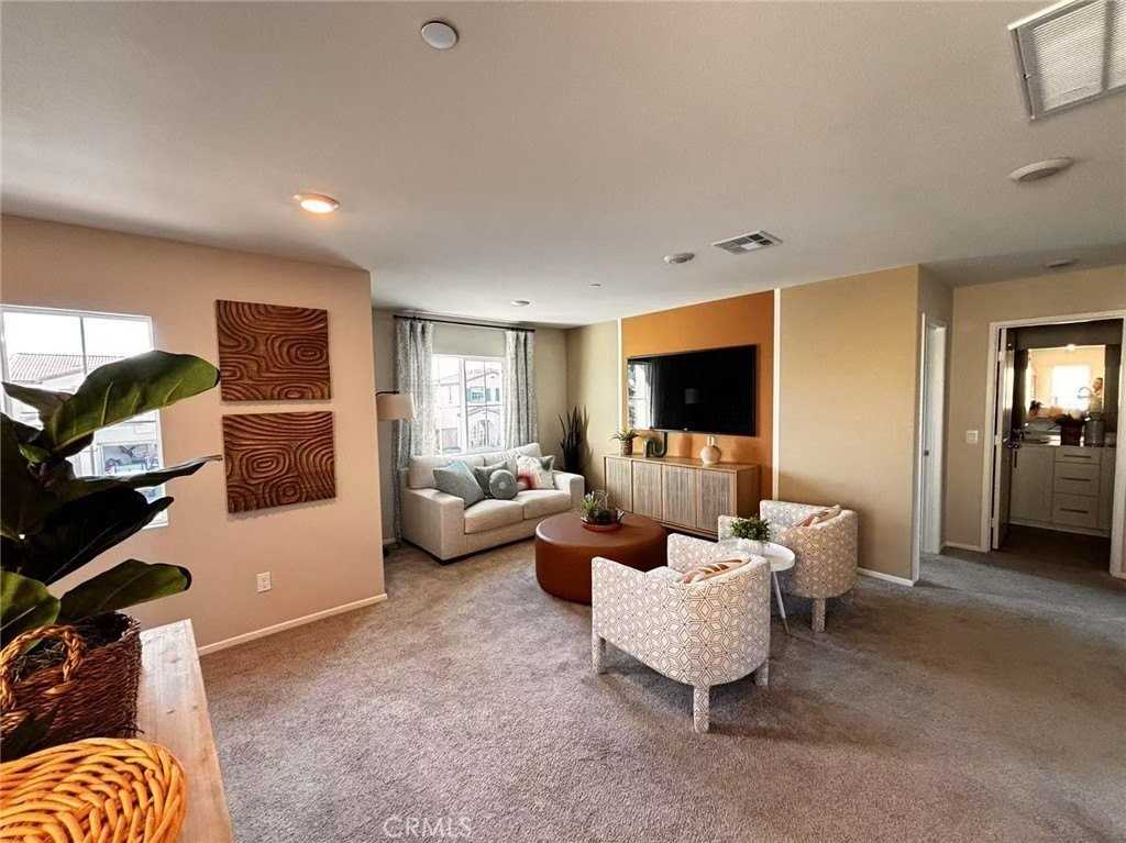 8217 Perada St - Photo 6 of 13