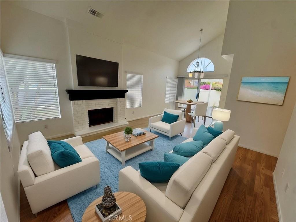 2216 Dorado St - Photo 3 of 23