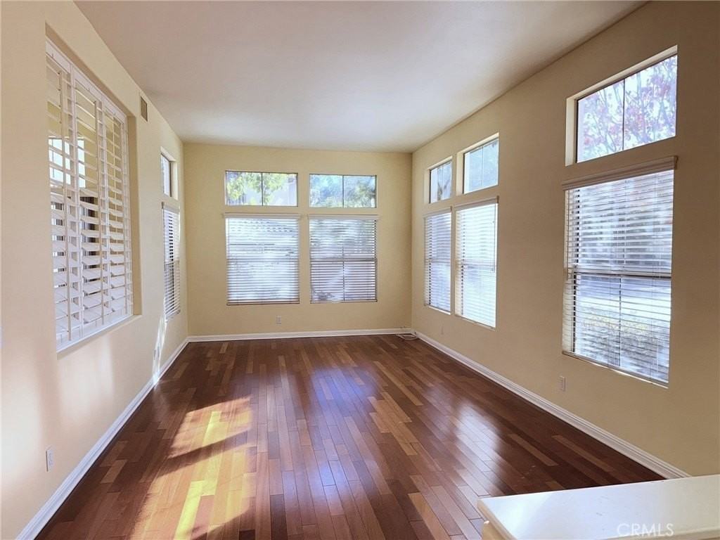 2657 Plumb Dr - Photo 4 of 13