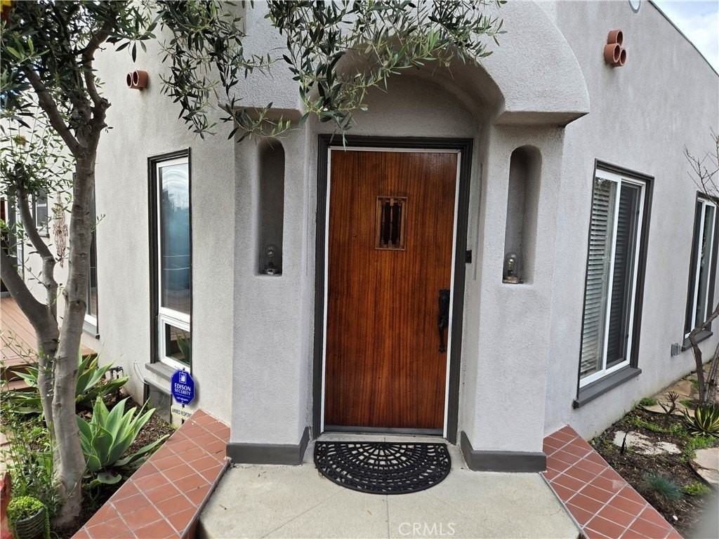 4979 E 14th St - Photo 7 of 26