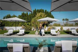 featured image of 72840 Calle De La Silla