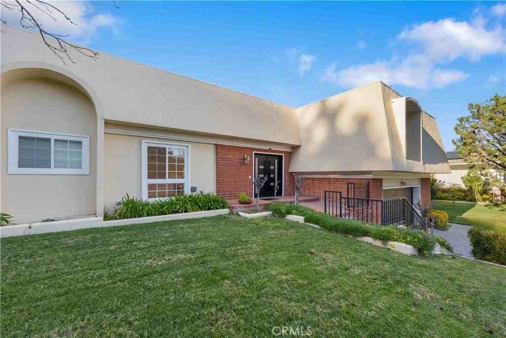 4121 Picasso Ave - Photo 3 of 38