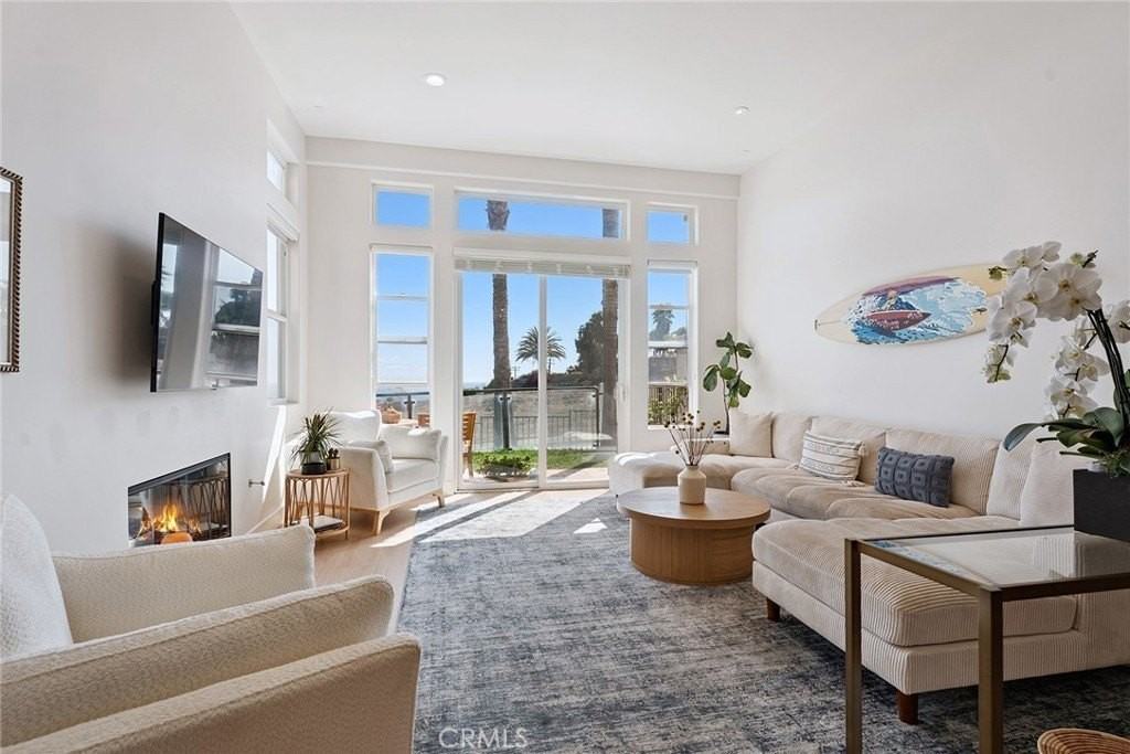 6410 Lunita Rd - Photo 3 of 41