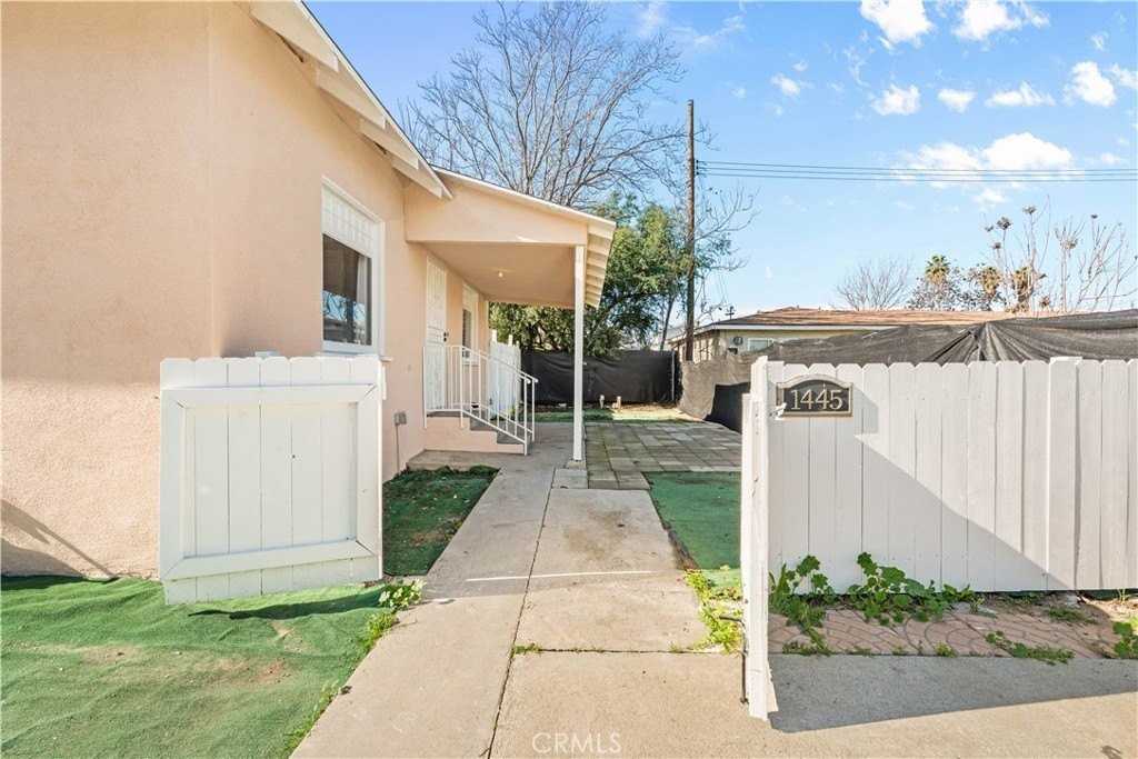 1445 S Rebecca St - Photo 2 of 43