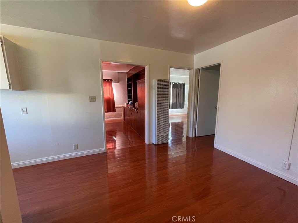 1021 S Electric Ln - Photo 4 of 11