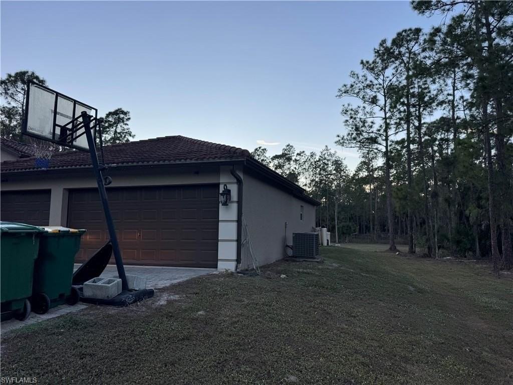 871 Desoto Blvd S - Photo 3 of 35