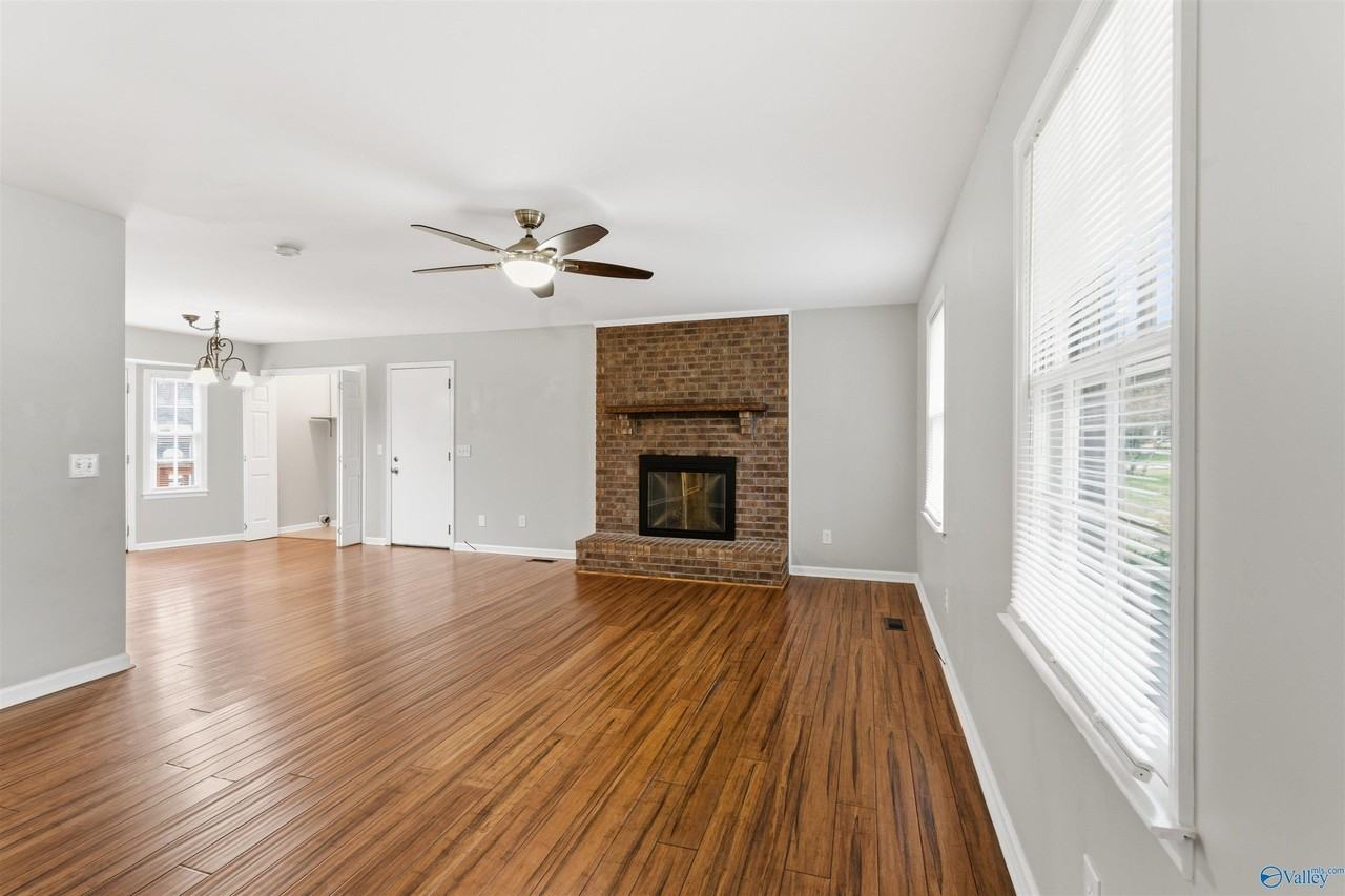 121 Grayson Ave - Photo 4 of 25