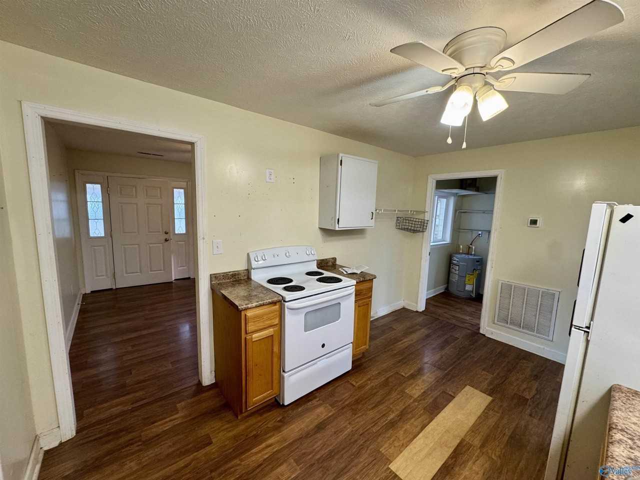 807 2nd Ave - Photo 7 of 7