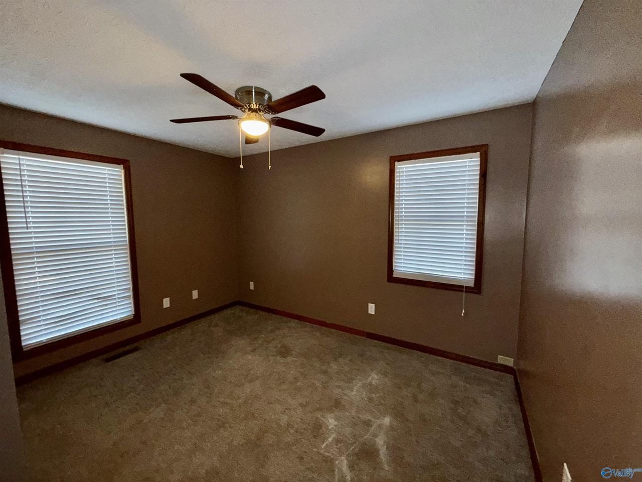 412 Pearl St Sw - Photo 6 of 10